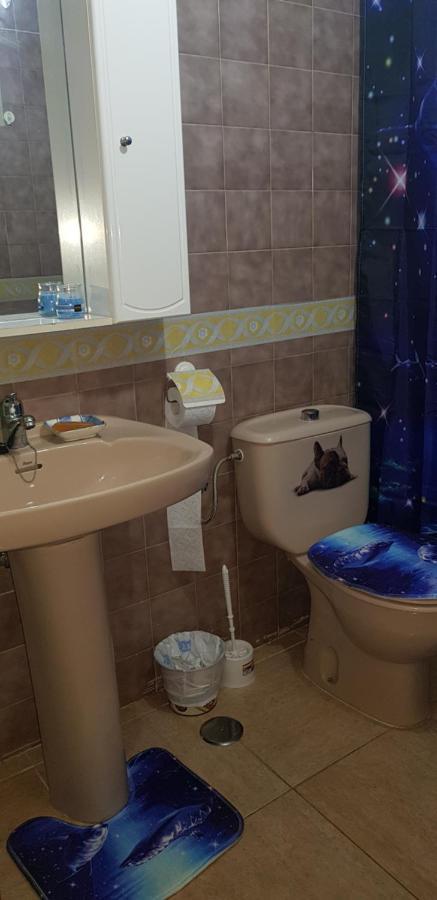 Laurainu Quarto em Acomodações Particulares *
